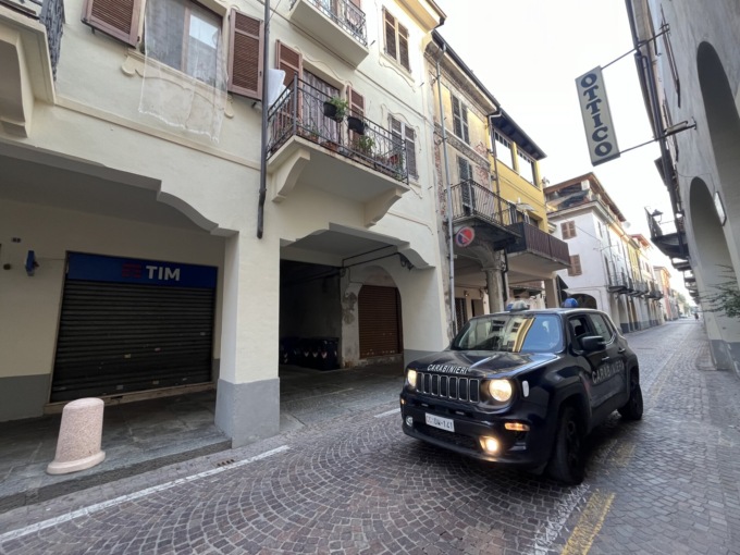 Bruciarono un capannone per vendetta: quattro minorenni perquisiti