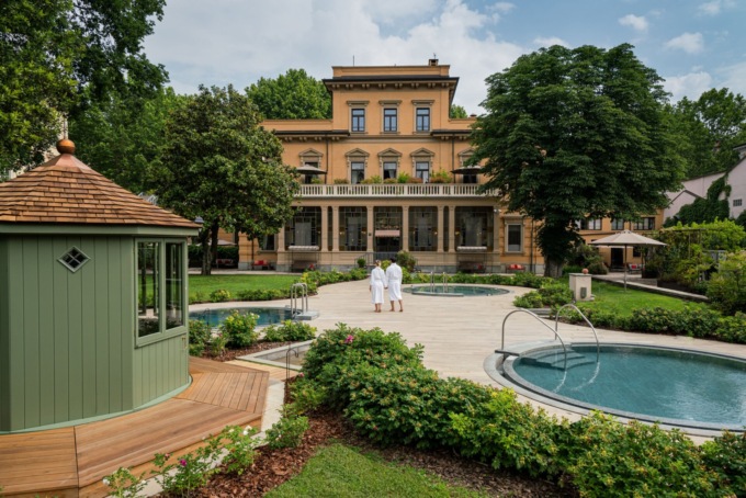 QC Torino, oasi di bellezza nel cuore della città: ecco l’incantevole “Giostra delle favole”