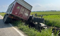 Trattore si ribalta, ferito il conducente