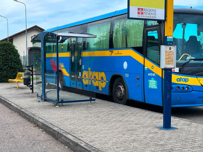 «Andare a scuola a Vercelli è una vera Odissea: bus e treni troppo scomodi»