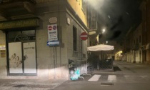 Lotta ai maleducati, basta rifiuti domestici nei cestini del centro