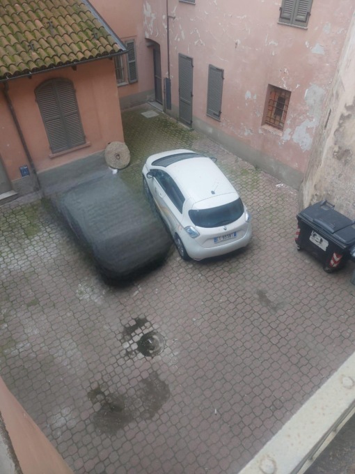 Auto elettrica del Comune, Sellaro: «Informerò la Magistratura»