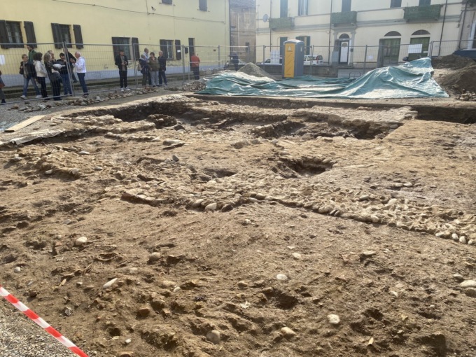 San Genuario, trovati 130 scheletri