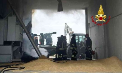 Incendio in un essiccatoio lungo la provinciale