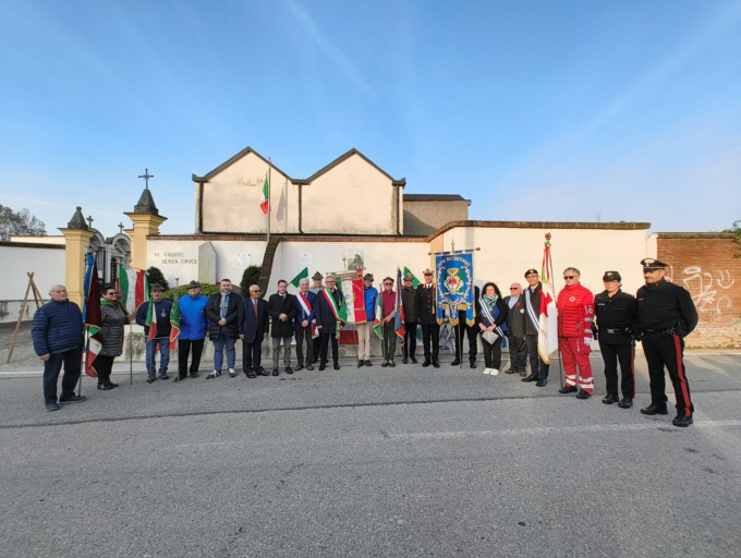 Inaugurazione della nuova targa alle «Madri dei Caduti Castelrossesi»