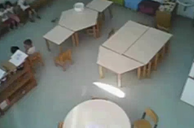 Maltrattamenti verbali, denunciata una maestra