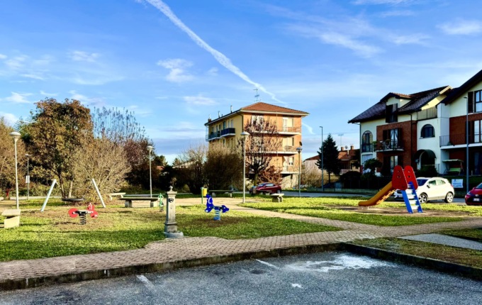 Nuovi giochi e non solo nei parchi: il Comune combatte il vandalismo