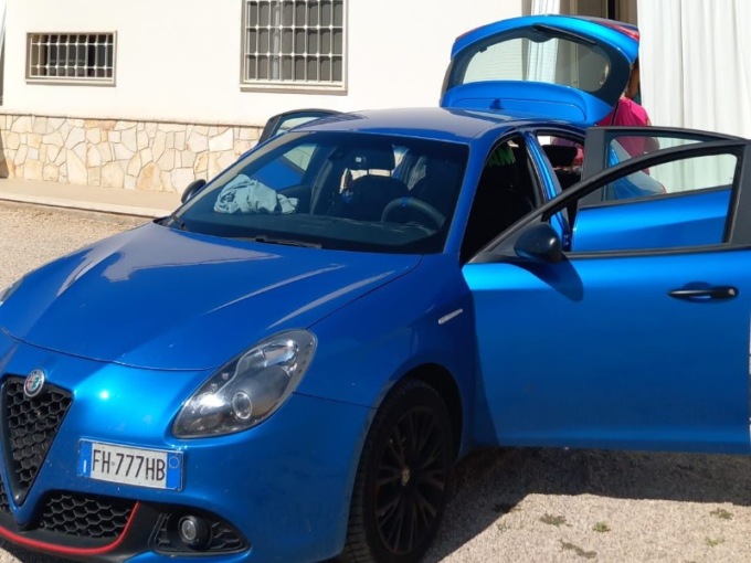 Rubata un’Alfa Romeo Giulietta a Chivasso, si cerca ovunque