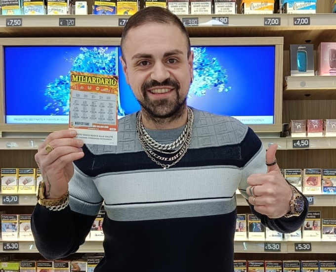 Vinti 10 mila euro con un Gratta e Vinci