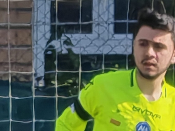 Arbitri con il lutto al braccio in ricordo di Tullio Lanese