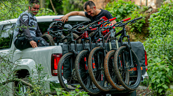 Come portare la e-bike in auto: guida pratica al trasporto