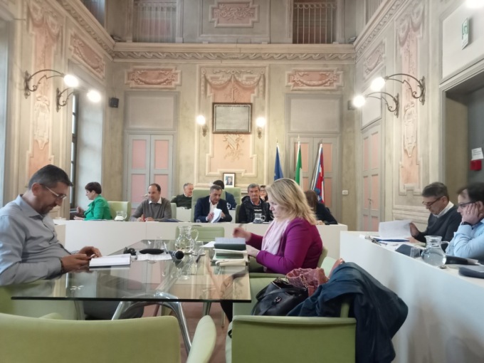 Dopo la pressione popolare, il sindaco apre al bacino