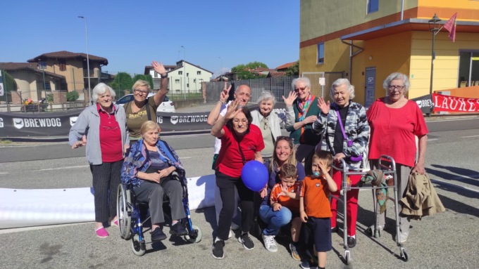 I nonni di Torrazza alla manifestazione StraTominando