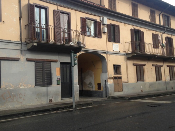 Famiglie sfrattate dalle «Case Bianco», Sellaro apre le proprie porte