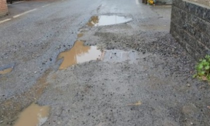 «Le strade sono un colabrodo»