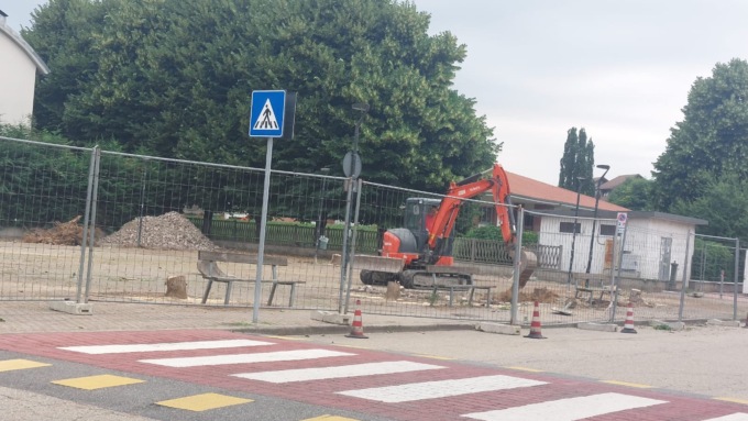 Lavori in piazza Orchidea, il mercato del giovedì sarà lì