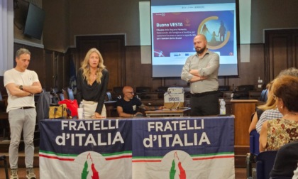 Fratelli d'Italia presenta il voucher "Vesta"