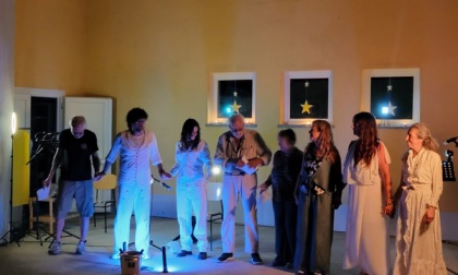 Letture sotto le stelle illumina la notte di San Lorenzo LE FOTO