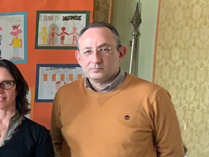 Il dirigente scolastico Nunzio Faraci saluta l’Istituto Comprensivo Serra