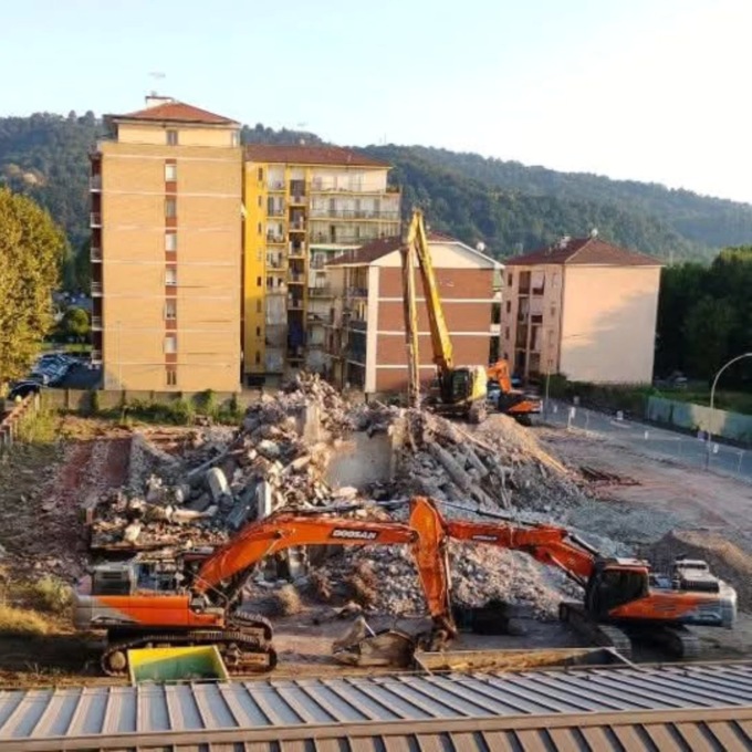 Addio all’Ex Consorzio Agrario: abbattuto lo storico edificio