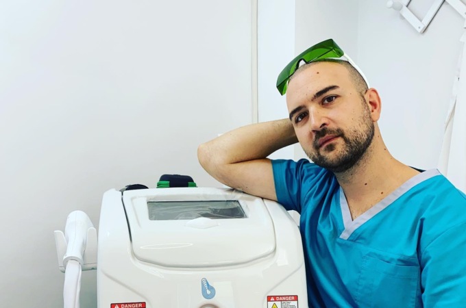 Pedopornografia, arrestato il medico Andrea Micelli