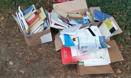 Discarica di... libri il Comune è vicino a svelare il colpevole