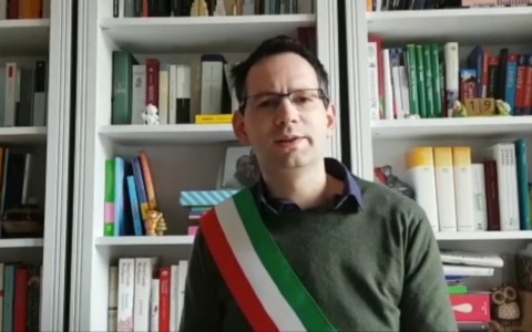 Bitux compra due terreni comunali