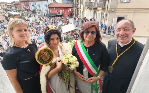 Festa dell’Uva di Caluso, il paese ha la sua Ninfa TUTTE LE FOTO
