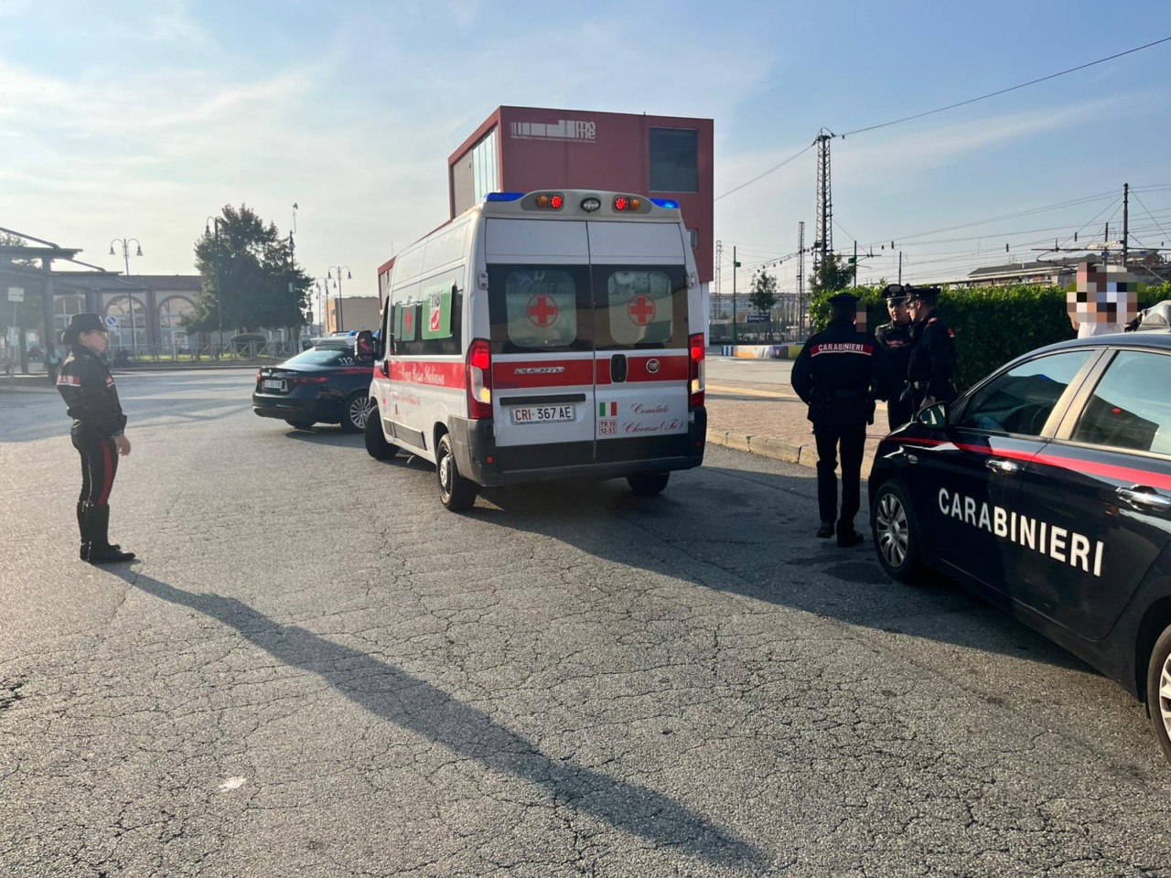 Degrado e staccio: la Zona Rossa in stazione è inutile