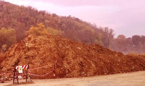 Scontro sui ristori alluvionali e sui parcheggi