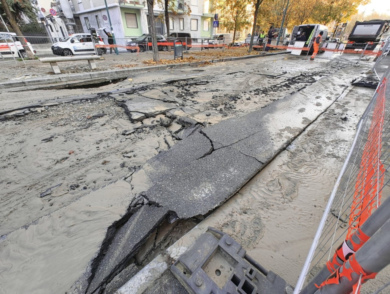 Si rompe l’acquedotto: Chivasso allagata e senz’acqua