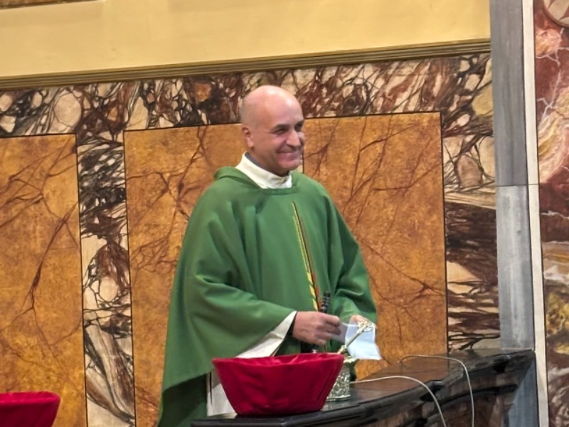 La comunità accoglie don Francesco, sarà affiancato da Don Enrico