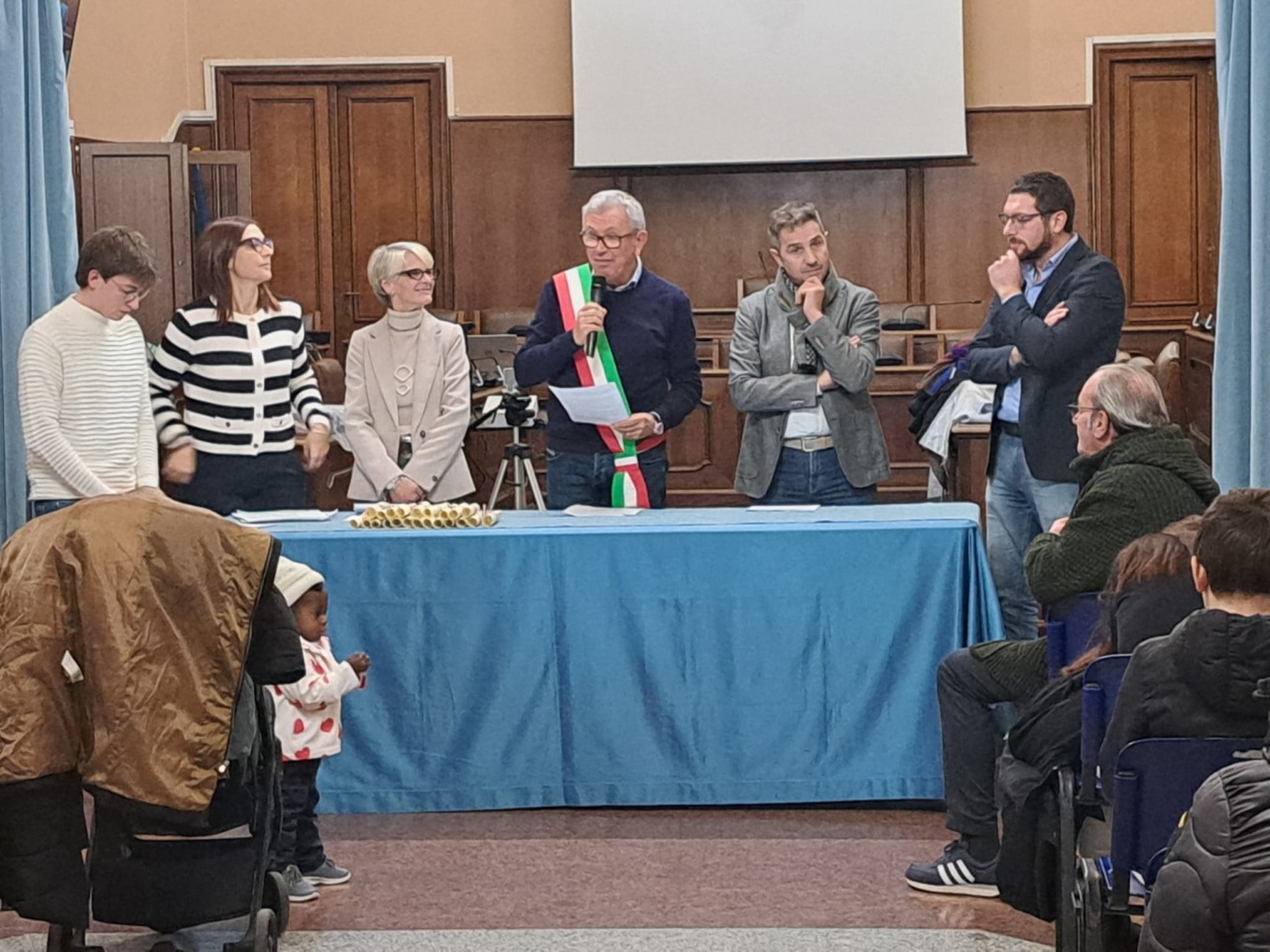 Conferite cittadinanze italiane onorarie ai minori stranieri