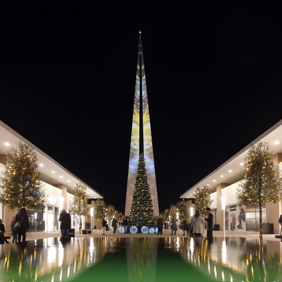 Torino Outlet Village: Natale tra pista di pattinaggio su ghiaccio, mercatini e grandi sconti