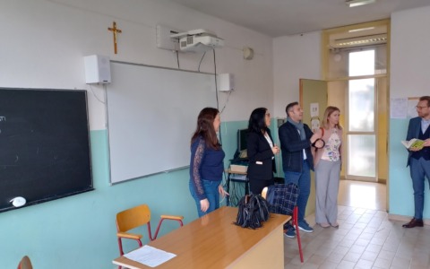 Dimensionamento Istituto Ubertini: Comune e Newton sono contrari