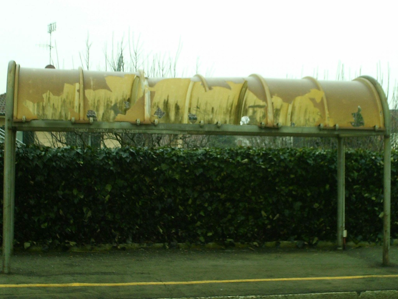 Sponsor per rifare le pensiline: al bando non si presenta nessuno