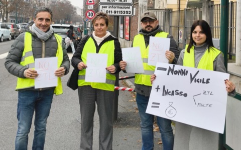 ZTL Scolastica, flash mob di Fratelli d’Italia