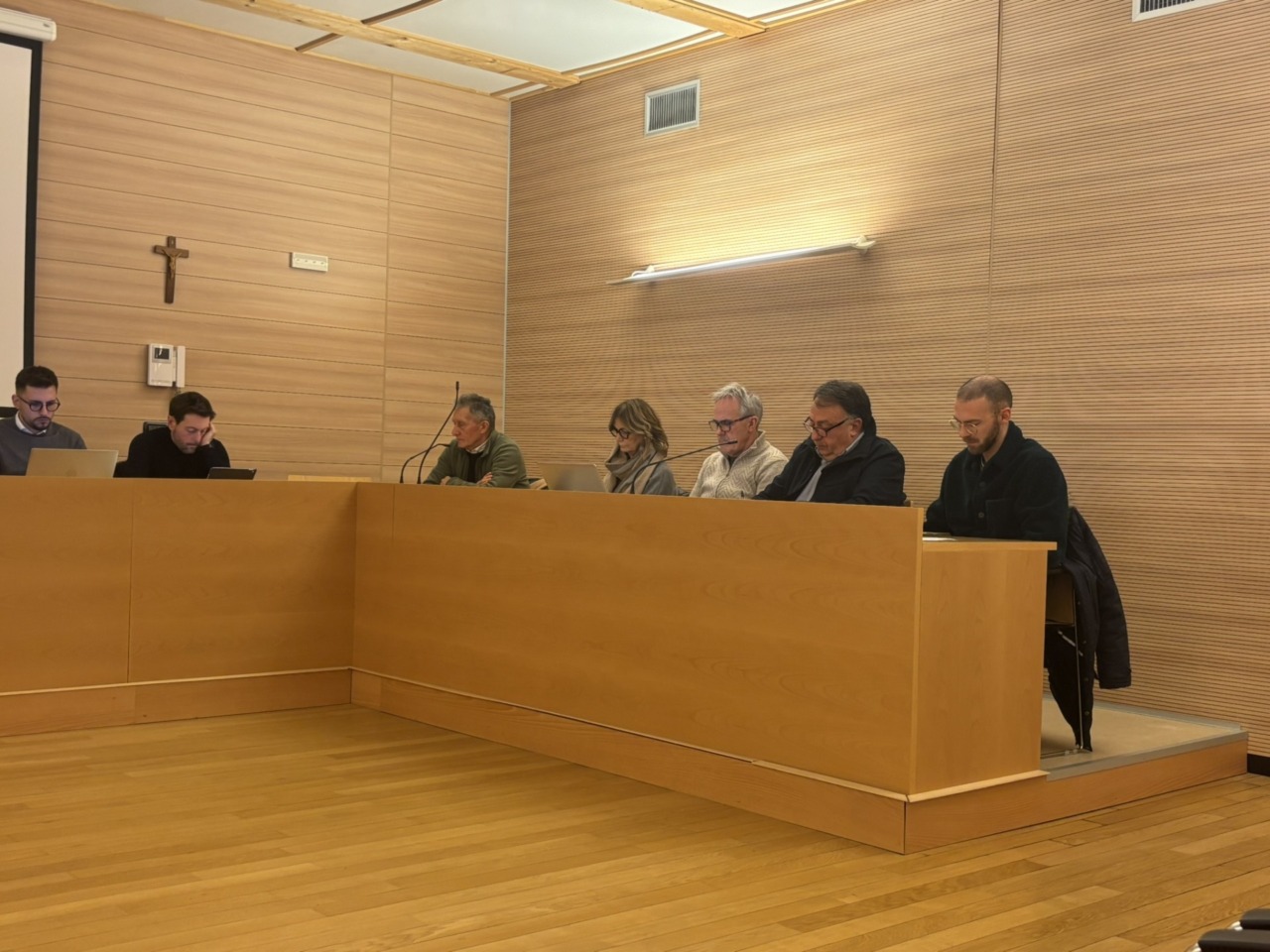 Sicurezza, area cani e abbattimento barriere: la maggioranza boccia gli emendamenti