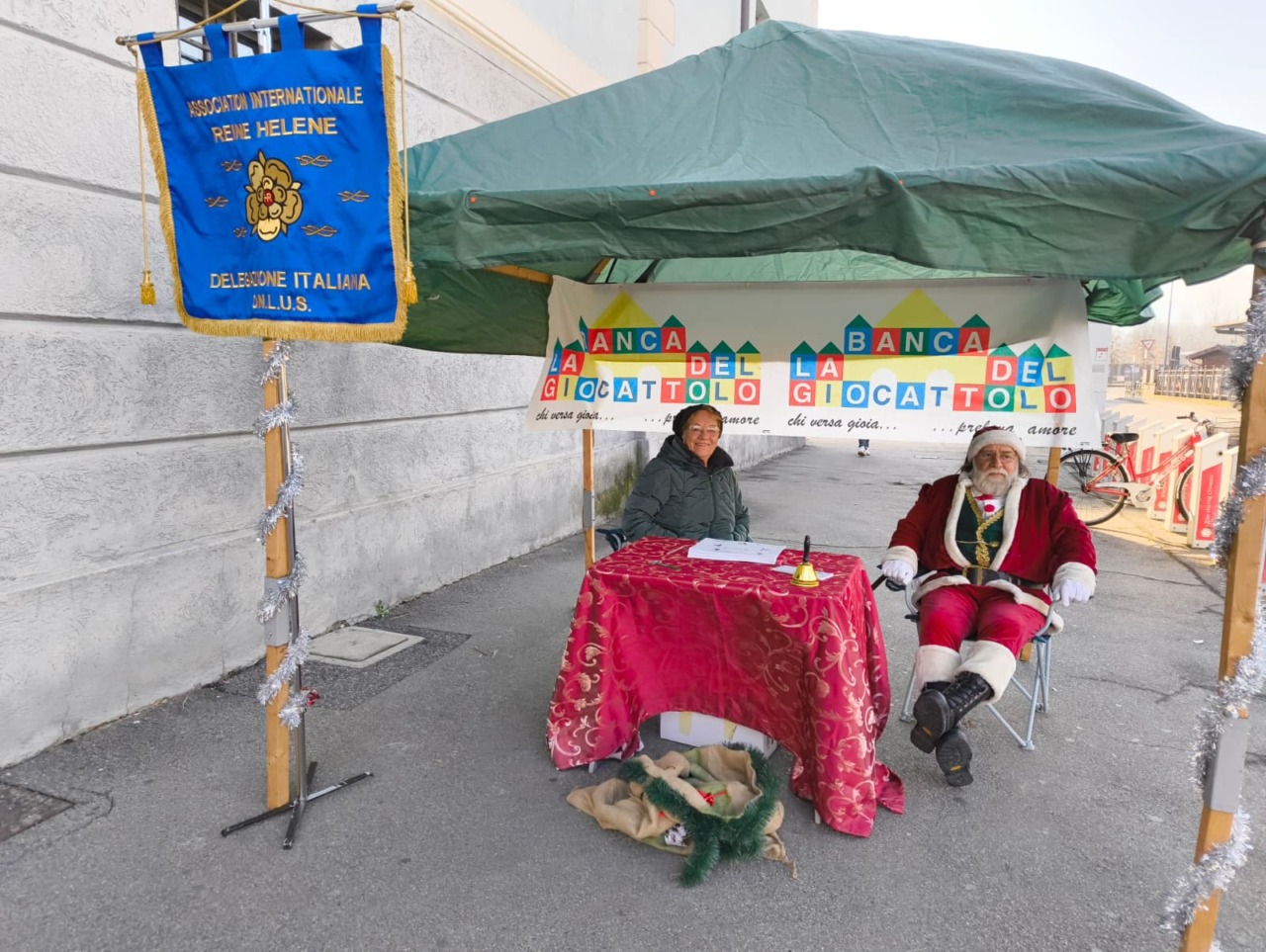 Raccolta giocattoli: solidarietà per i bambini con Babbo Natale