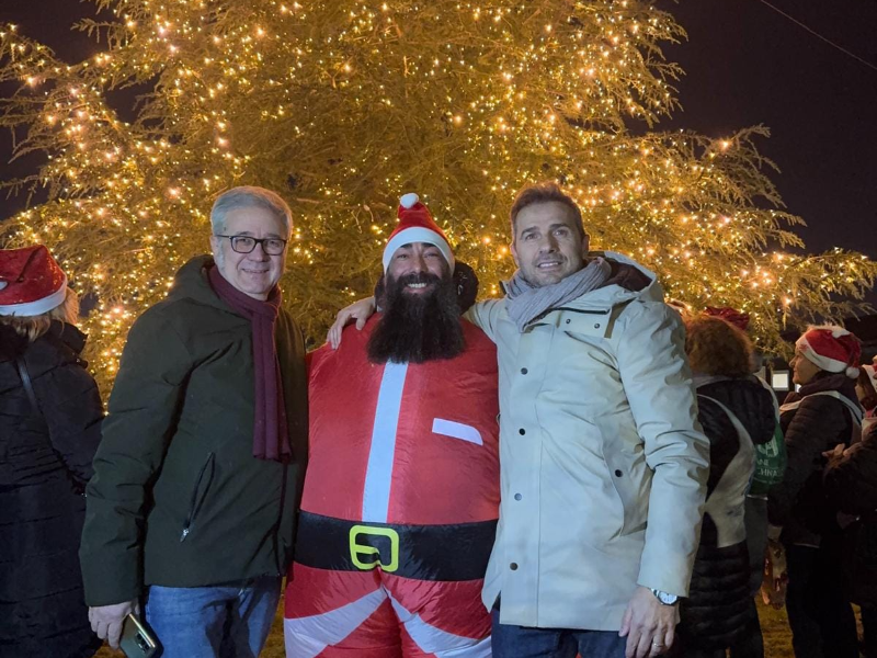 I soldi delle multe usati per comprare l’albero di Natale del Campus