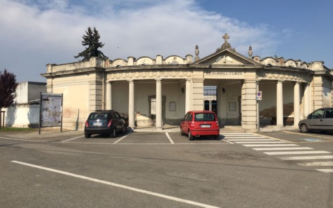 Furti nei cimiteri, la minoranza chiede più telecamere e controlli