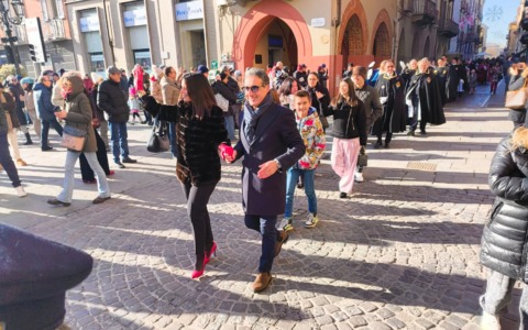 Carnevale di Chivasso, il Sogno si Riaccende con la sfilata LE FOTO