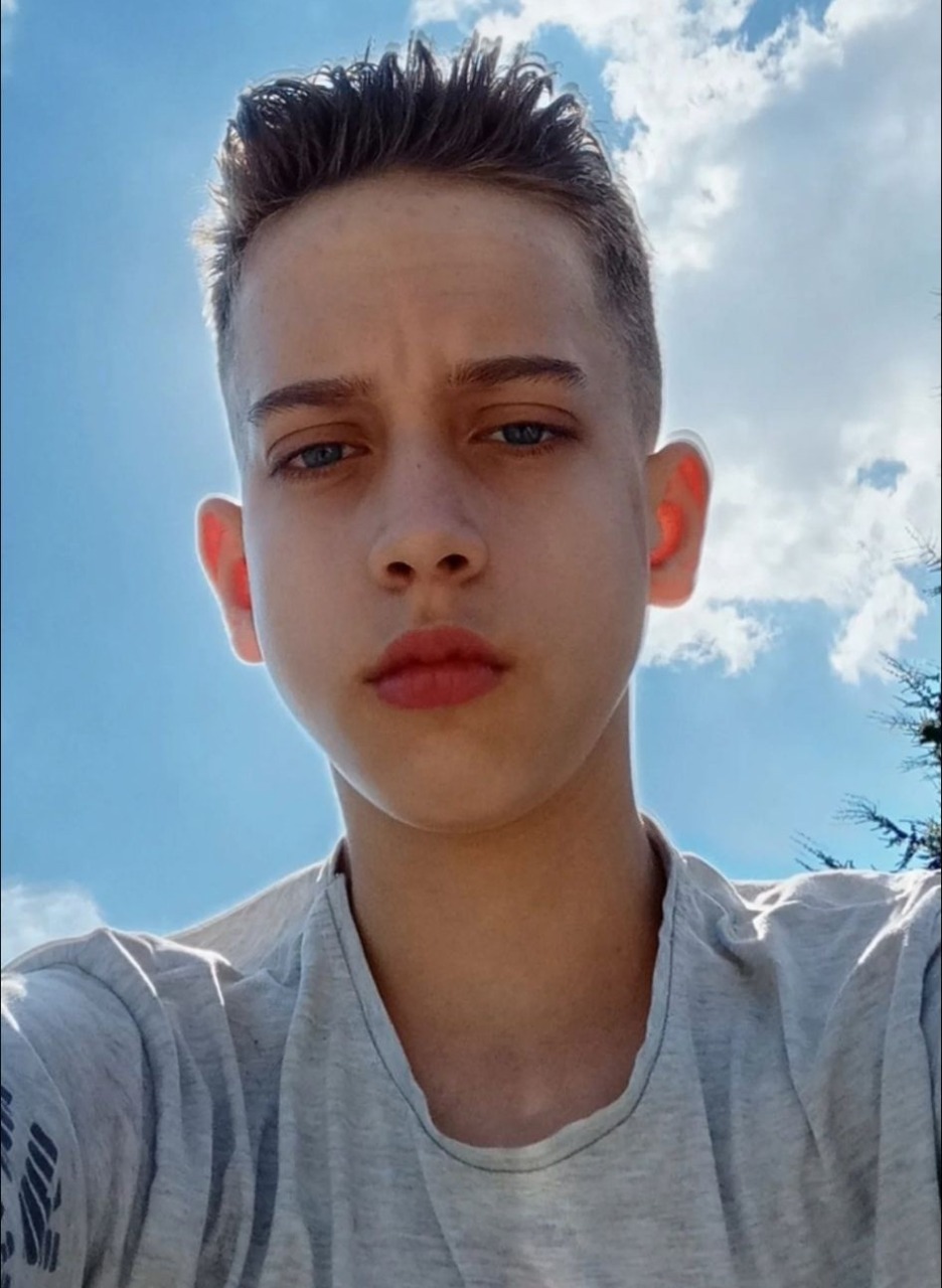 Tragedia sulla 590, silenzio e rumore per ricordare Mark