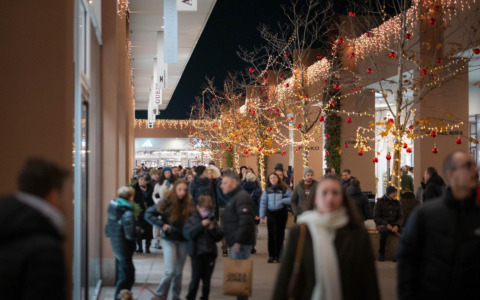 Al via i saldi invernali a Torino Outlet Village: shopping di prestigio, eventi sul ghiaccio e iniziative artistiche fino al 18 gennaio