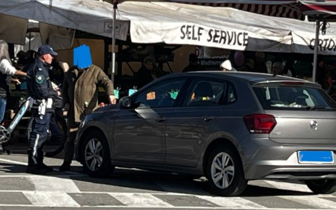 Ondata di multe al mercato: “Civich” nel mirino, ma la colpa non è (solo) loro