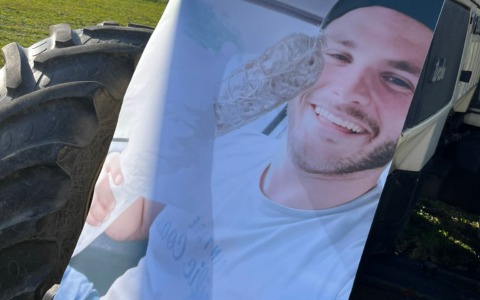 L’ultimo saluto ad Andrea Cricca: la Collina si ferma per il giovane agricoltore