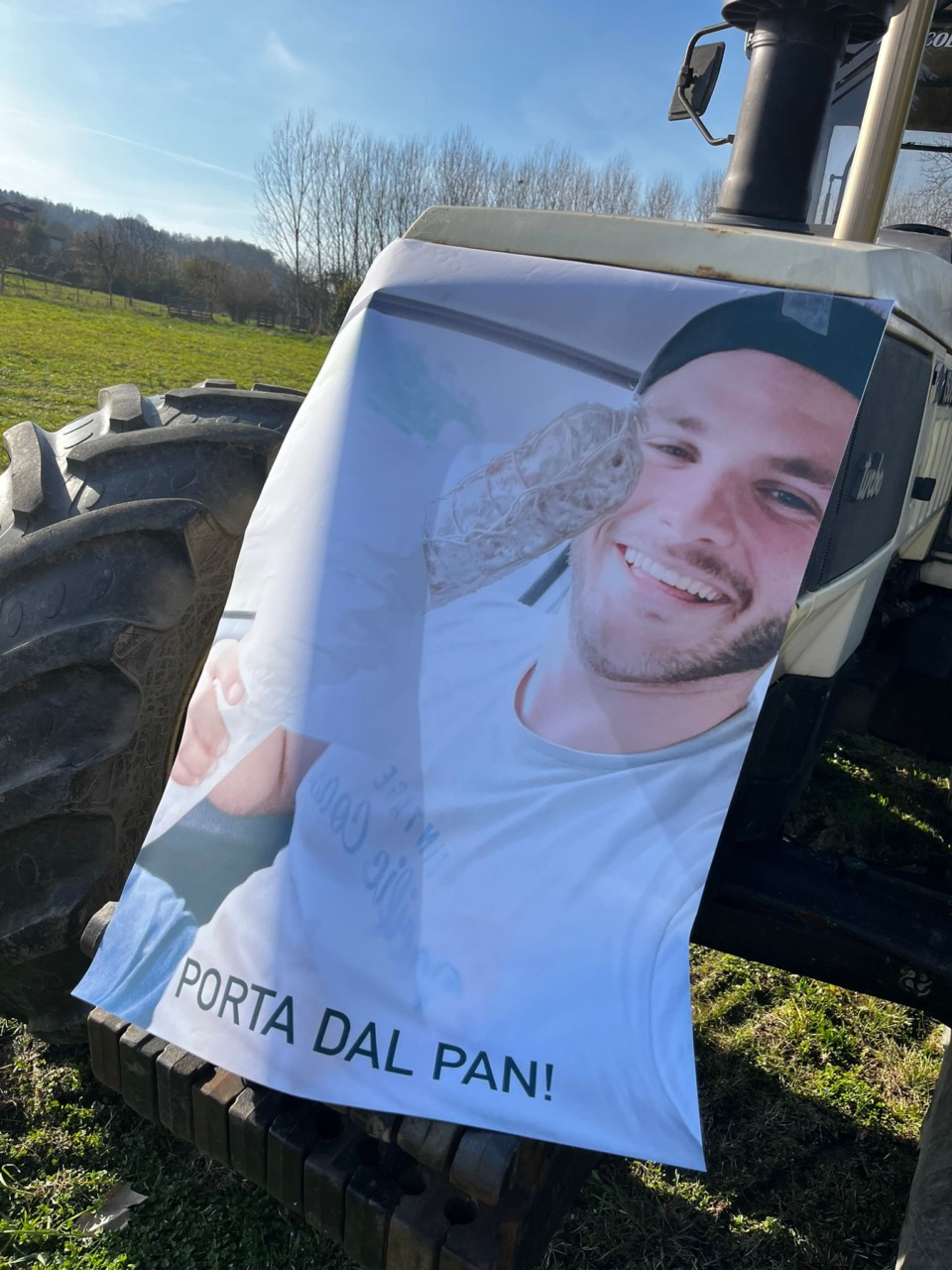 L’ultimo saluto ad Andrea Cricca: la Collina si ferma per il giovane agricoltore