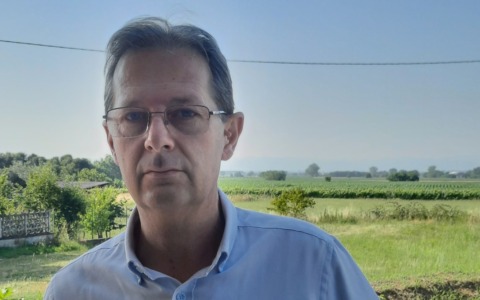 Bloccato in Thailandia, rischia di non esserci a funerale della madre