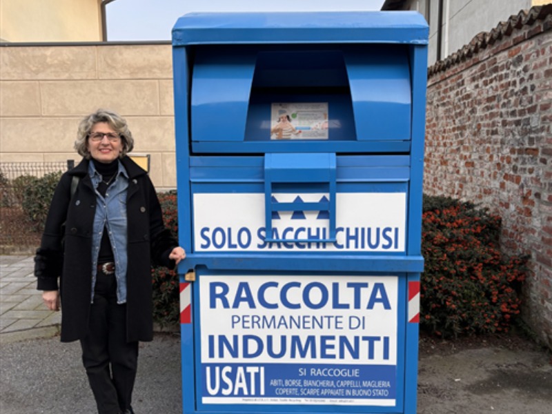 Nuovi contenitori per la raccolta degli abiti usati