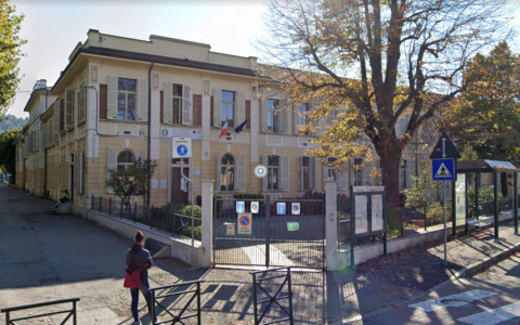 Referendum 2026, consigliere fa propaganda ai seggi: bloccato dalla Finanza